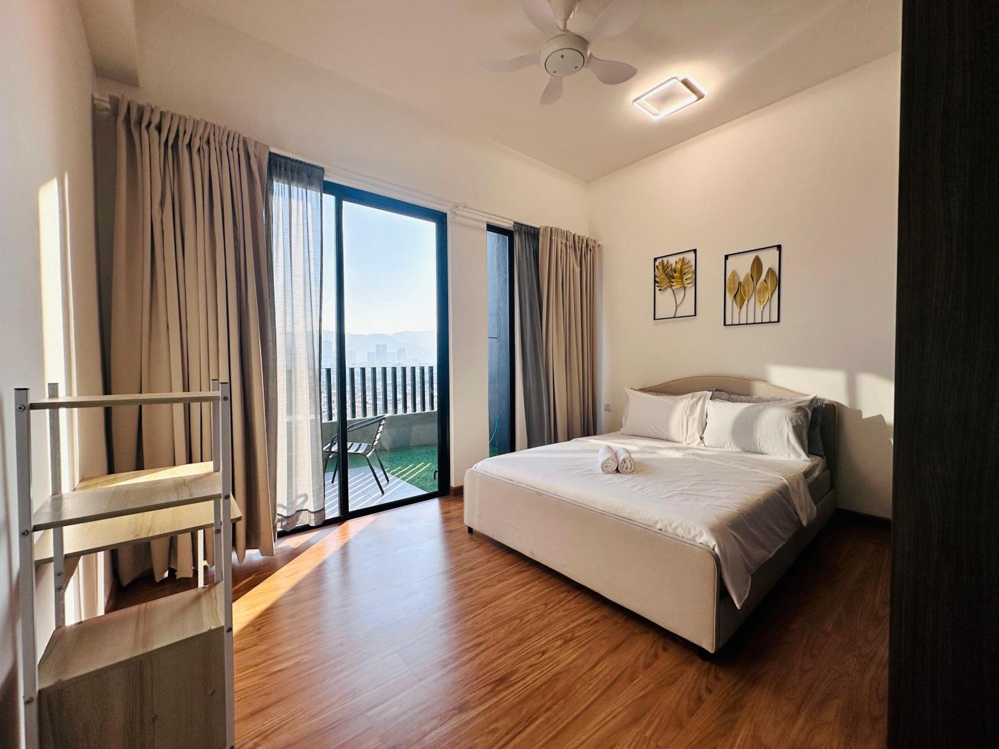 New Georgetown Instagramable 2Br Homestay For 10Pax 无敌美景两房民宿 Beacon Executive Suite Экстерьер фото