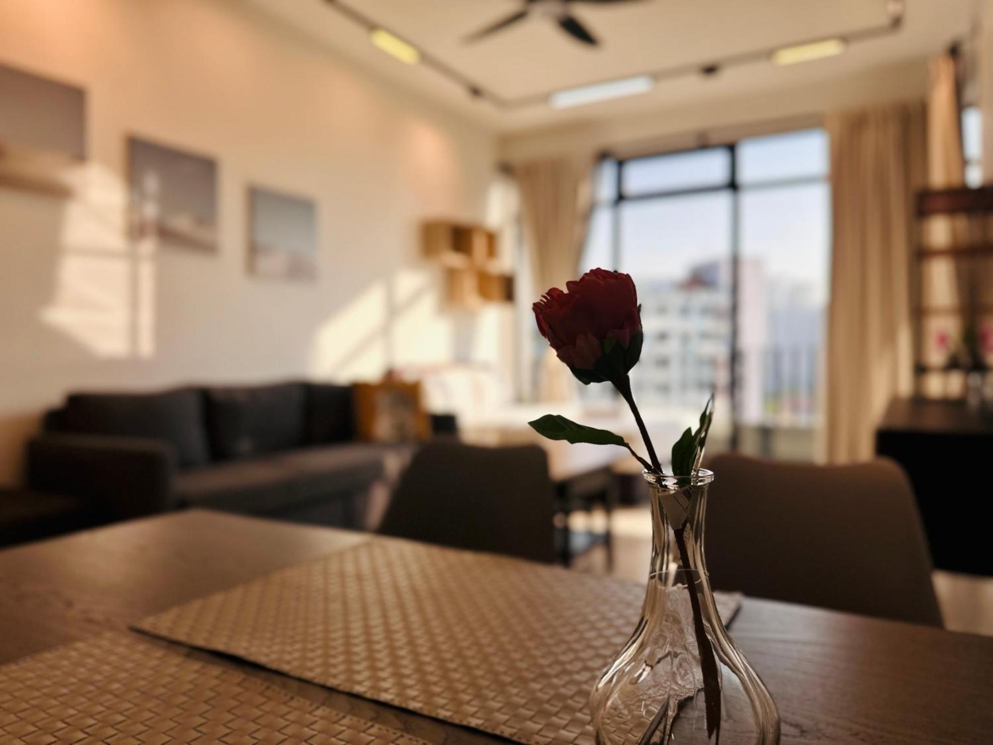 New Georgetown Instagramable 2Br Homestay For 10Pax 无敌美景两房民宿 Beacon Executive Suite Экстерьер фото