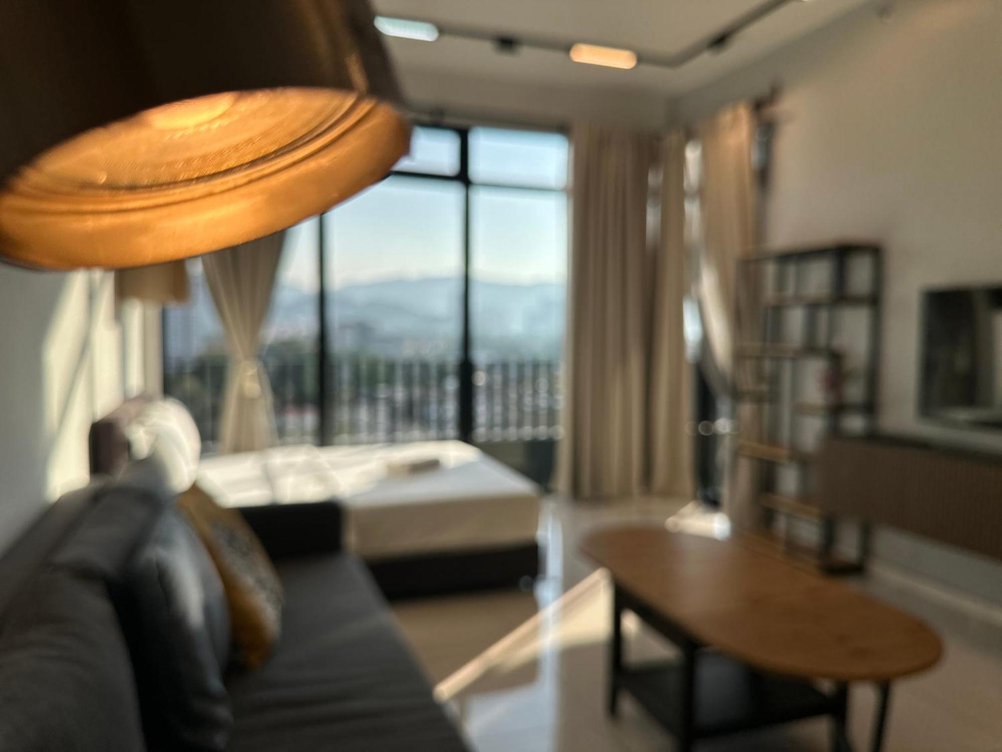 New Georgetown Instagramable 2Br Homestay For 10Pax 无敌美景两房民宿 Beacon Executive Suite Экстерьер фото