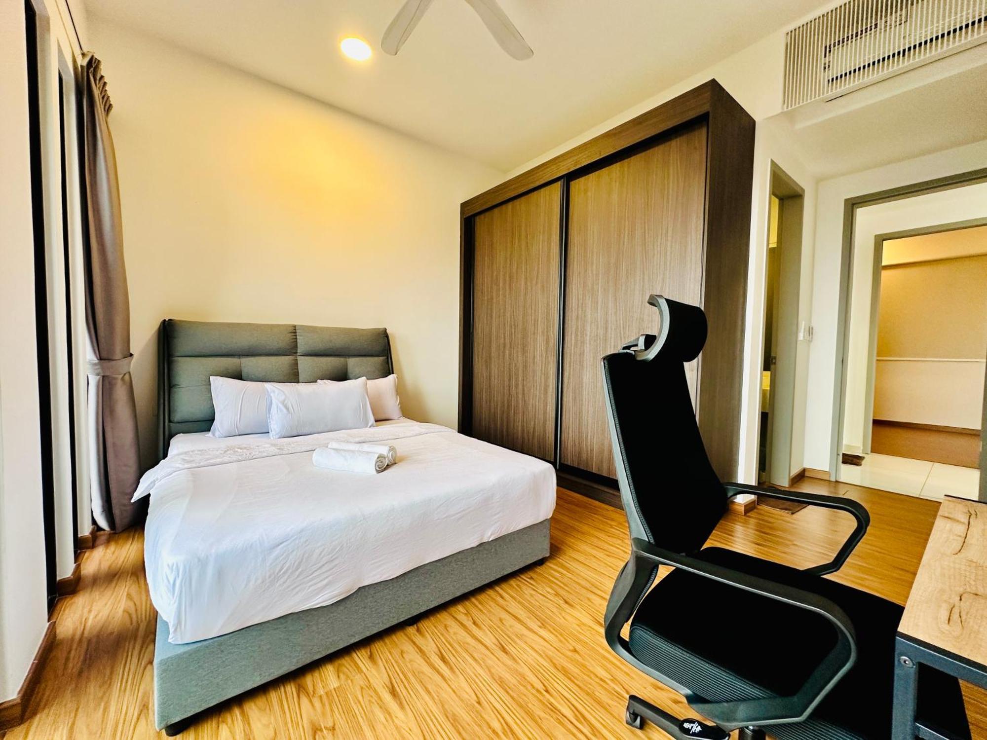 New Georgetown Instagramable 2Br Homestay For 10Pax 无敌美景两房民宿 Beacon Executive Suite Экстерьер фото