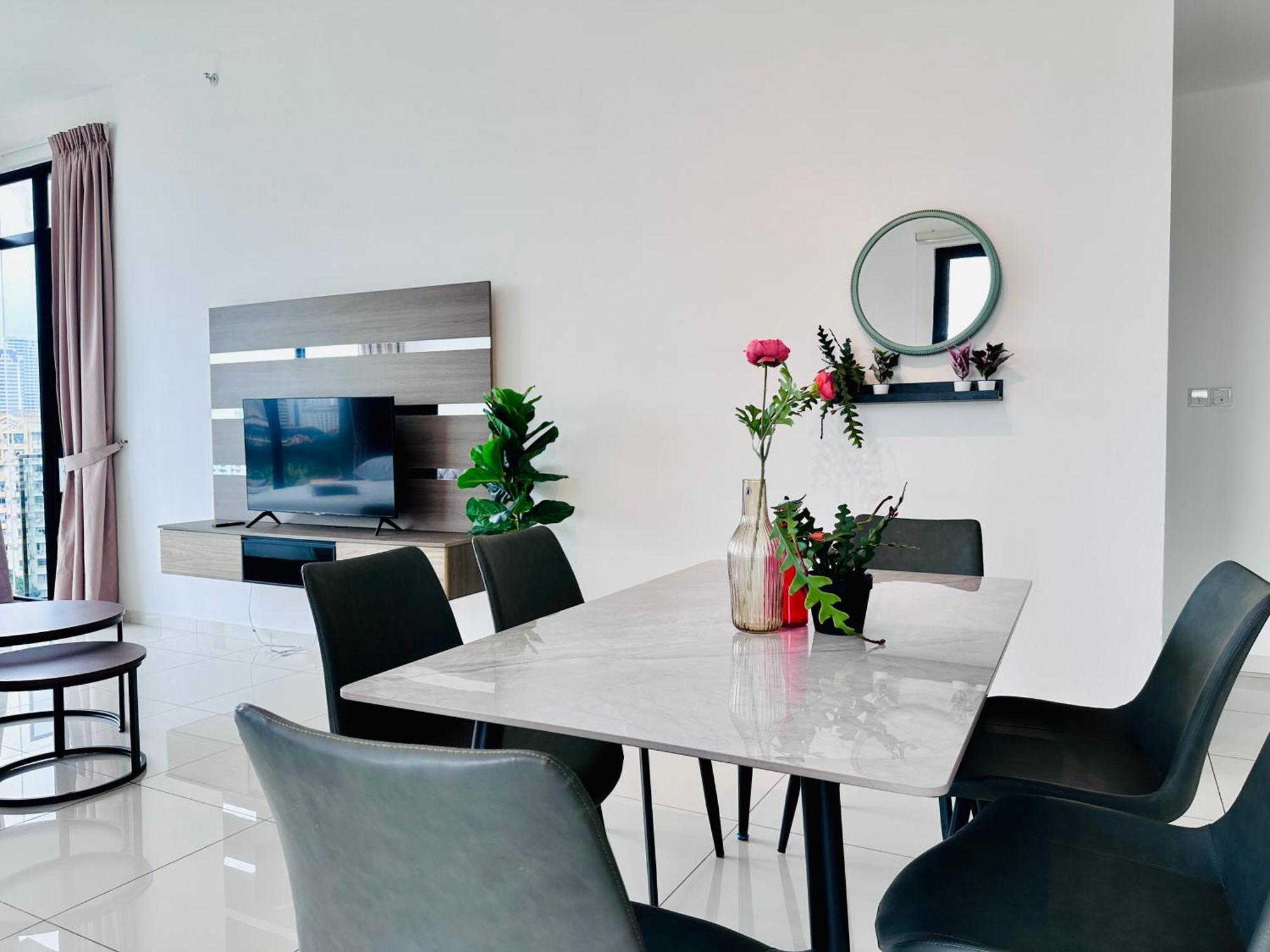 New Georgetown Instagramable 2Br Homestay For 10Pax 无敌美景两房民宿 Beacon Executive Suite Экстерьер фото