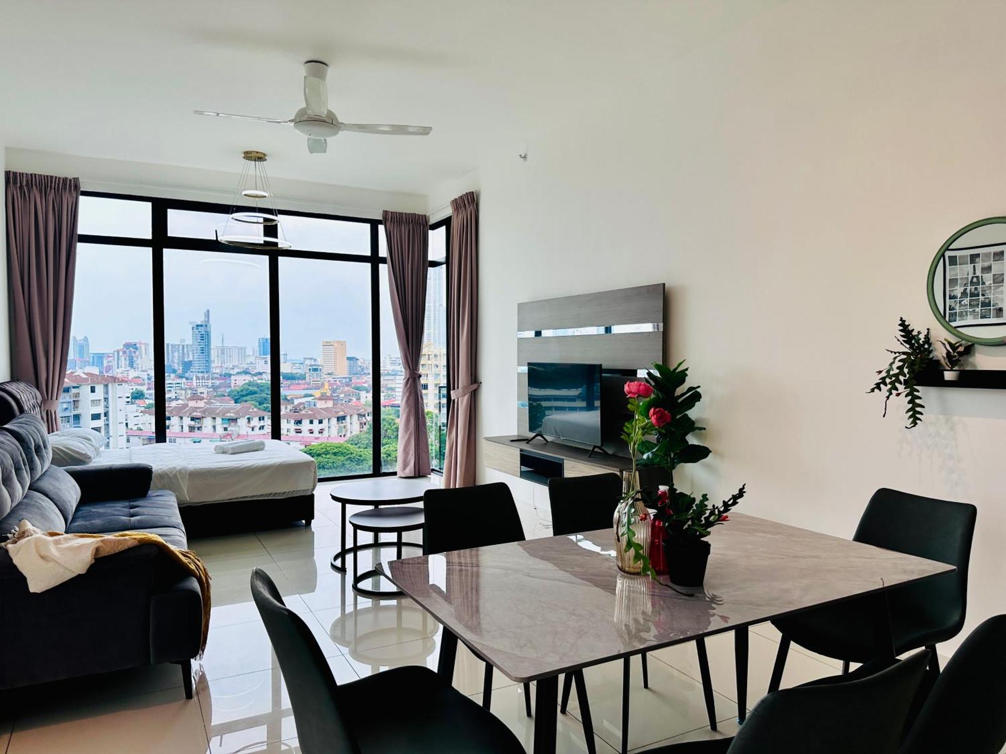 New Georgetown Instagramable 2Br Homestay For 10Pax 无敌美景两房民宿 Beacon Executive Suite Экстерьер фото