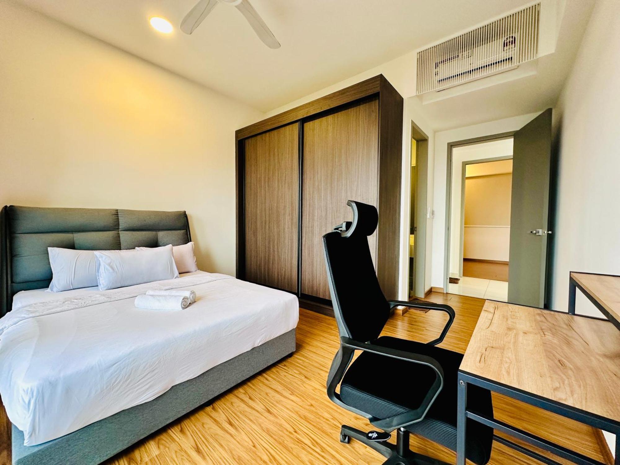 New Georgetown Instagramable 2Br Homestay For 10Pax 无敌美景两房民宿 Beacon Executive Suite Экстерьер фото