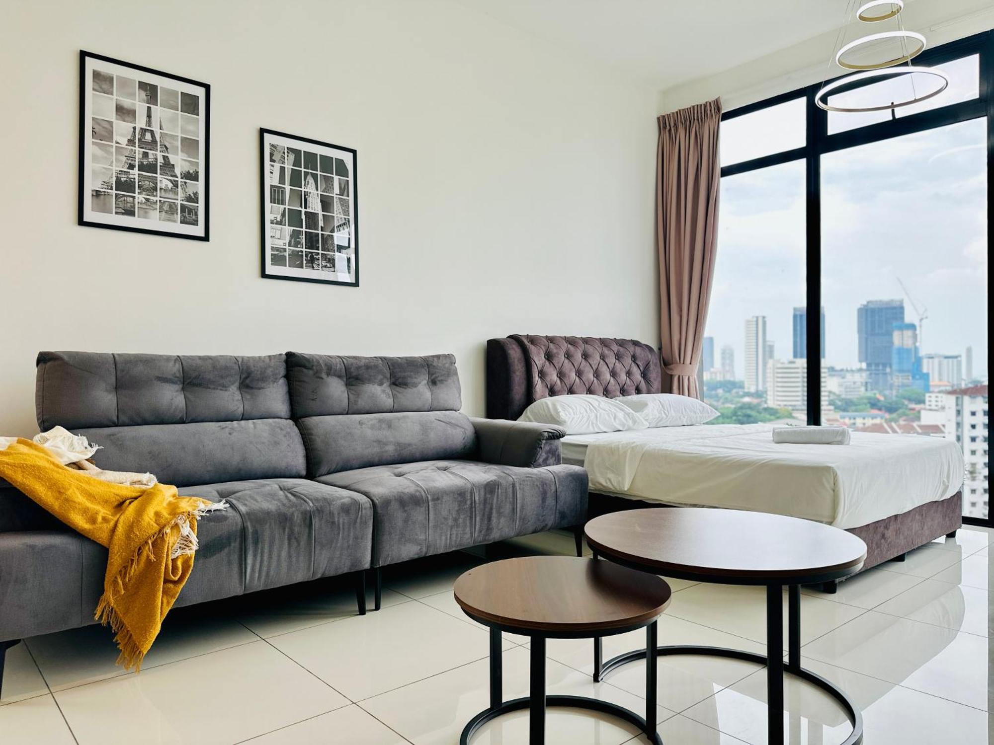 New Georgetown Instagramable 2Br Homestay For 10Pax 无敌美景两房民宿 Beacon Executive Suite Экстерьер фото